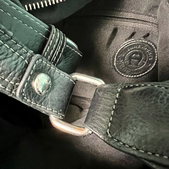 Etienne Aigner leather hobo in EUC - Picture 4 of 7